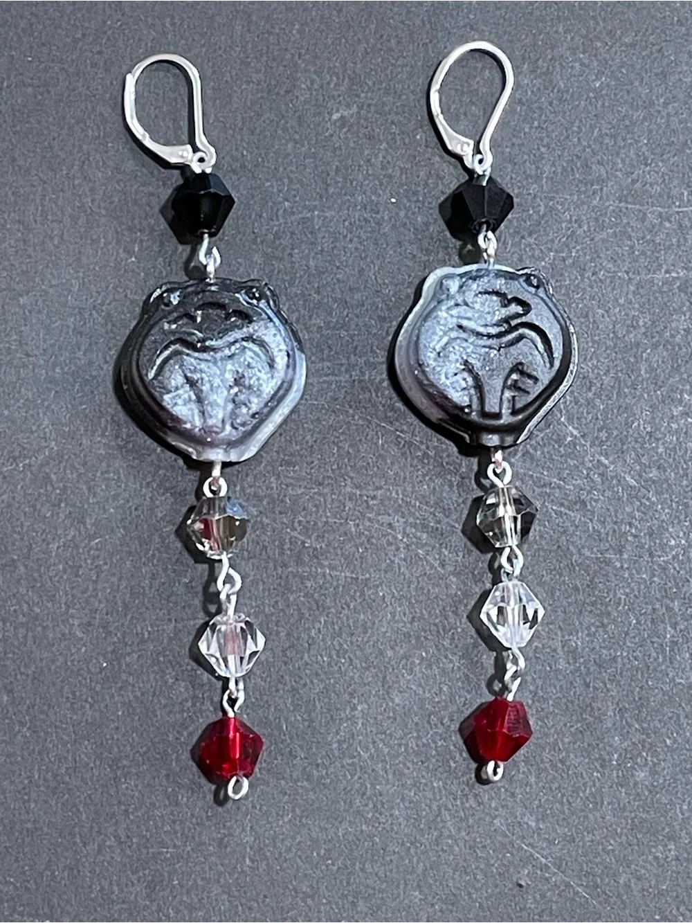 Twisted Wonderland Inspired Groovy Candy Earrings Jamil Viper (Nightmare Suit)